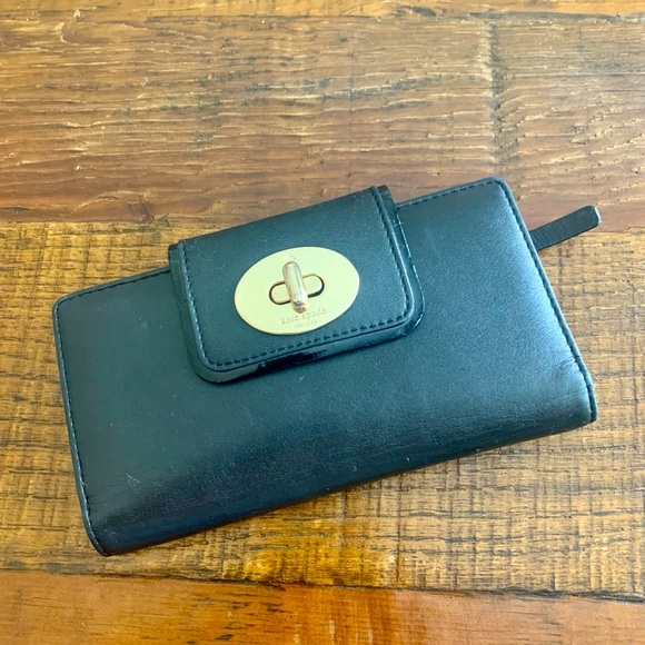 kate spade Handbags - Kate Spade Black Leather “Turlock Stacy Hampton Road Pool Wallet”
